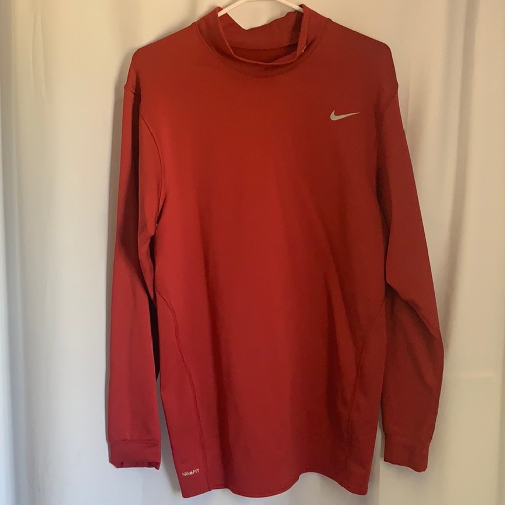 Nikefit therma USC